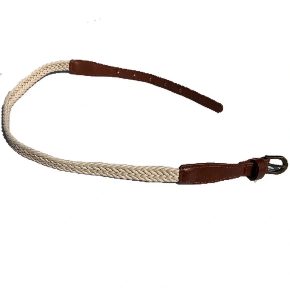 Women’s size 7 knitted creamy beige white braided with brown leather thin belt